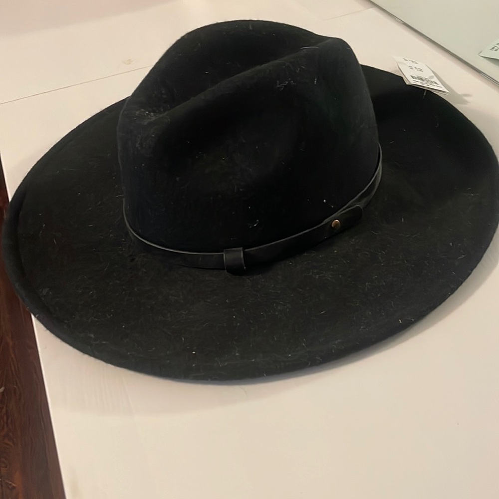 Abercrombie black hat NWT